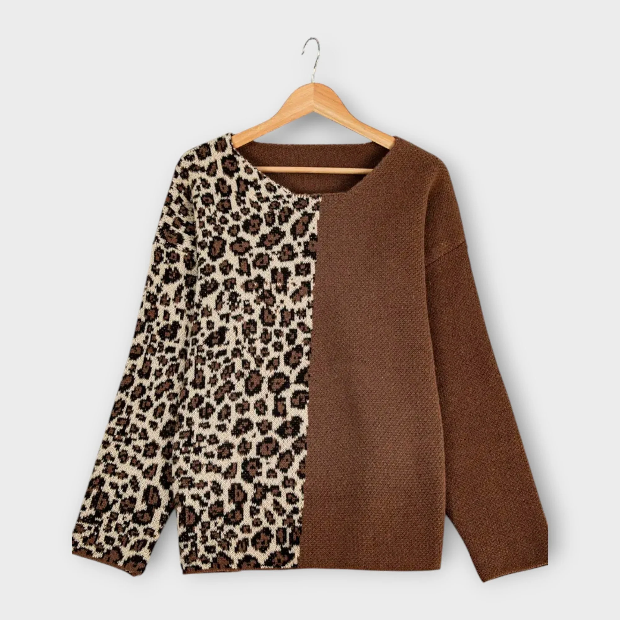 Pull Léopard Chic pour Femme Isabella - Image 3
